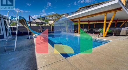 Residential - Single Family Home - Coldstream, Canada - Canada