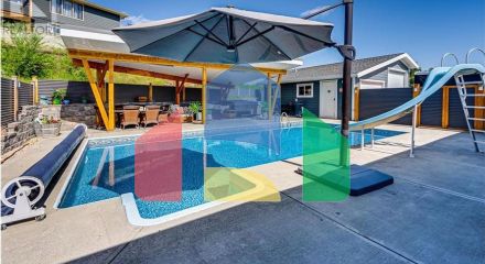 Residential - Single Family Home - Coldstream, Canada - Canada