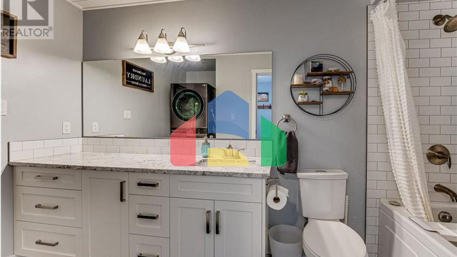 Residential - Single Family Home - Coldstream, Canada - Canada