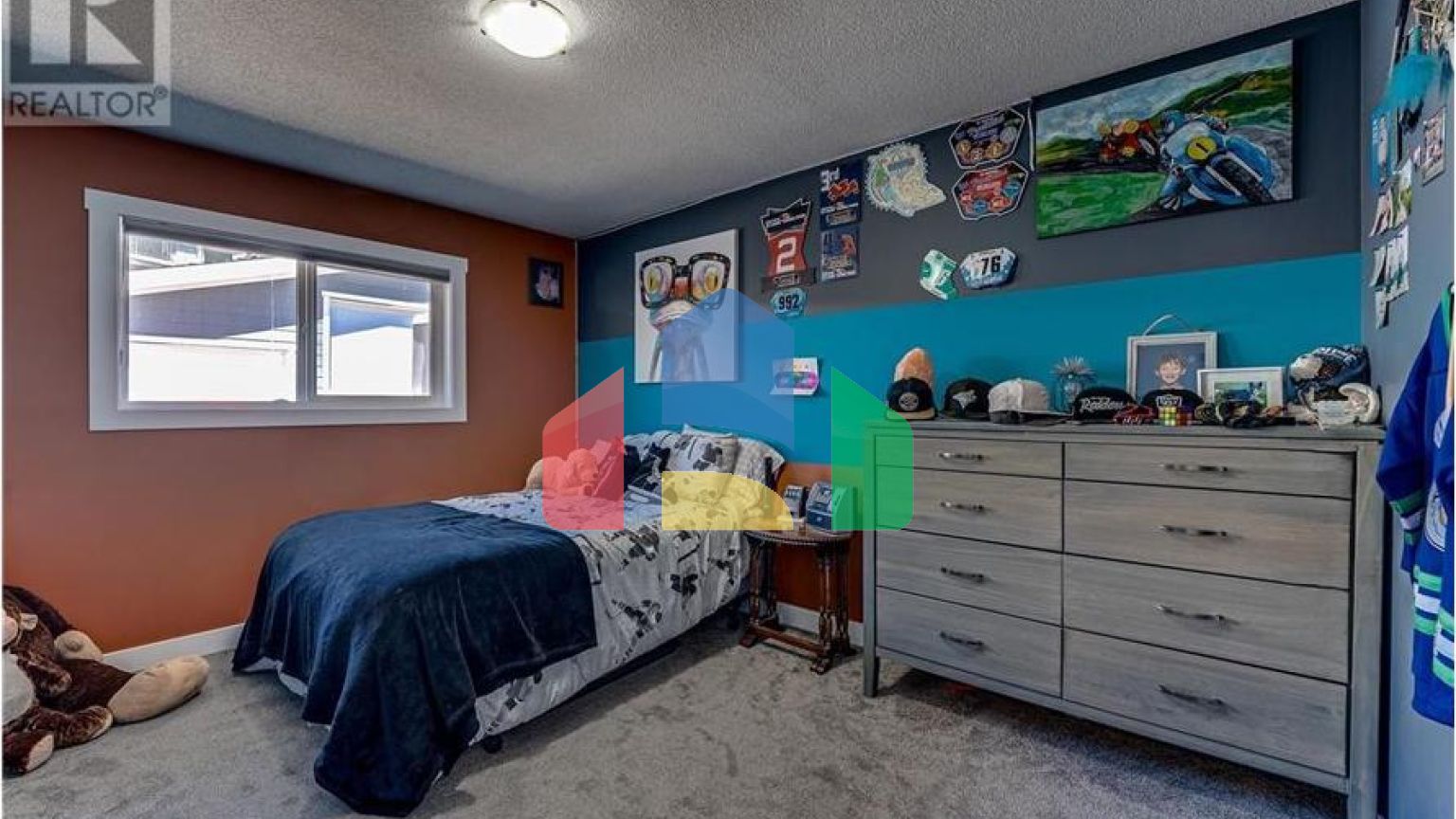 Residential - Single Family Home - Coldstream, Canada - Canada