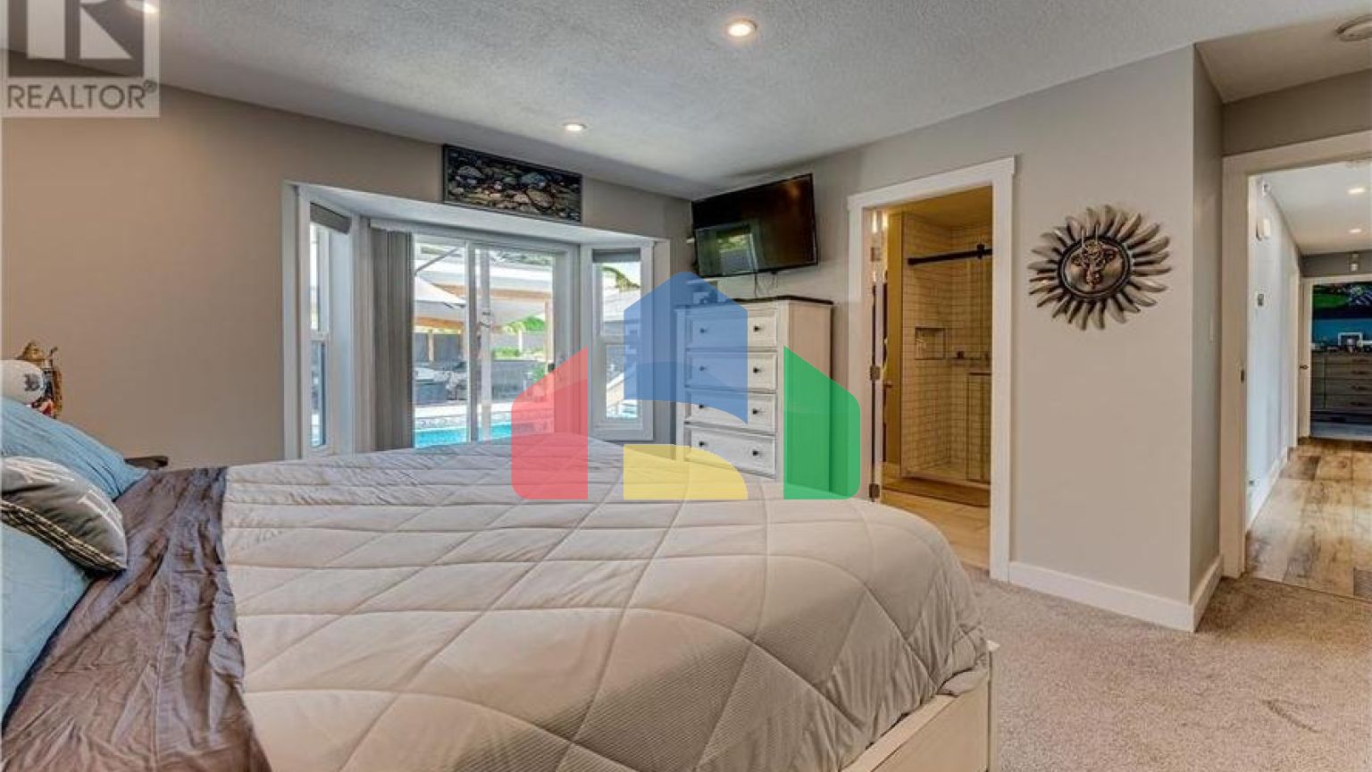 Residential - Single Family Home - Coldstream, Canada - Canada