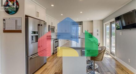 Residential - Single Family Home - Coldstream, Canada - Canada