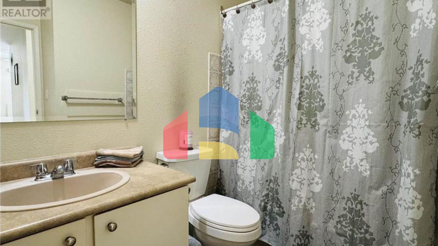 Residential - Condo/Apartment - Williams Lake, Canada - Canada