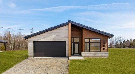 Residential - Bungalow - Lac-à-la-Tortue, Canada - Canada