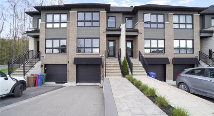 Residential - Two Level House - Saint-Jérôme (Saint-Antoine), Canada - Canada