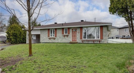 Residential - Bungalow - La Haute-Saint-Charles Loretteville, Canada - Canada