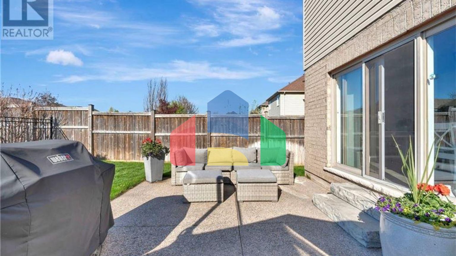 Residential - Single Family Home - North Dumfries, Canada - Canada