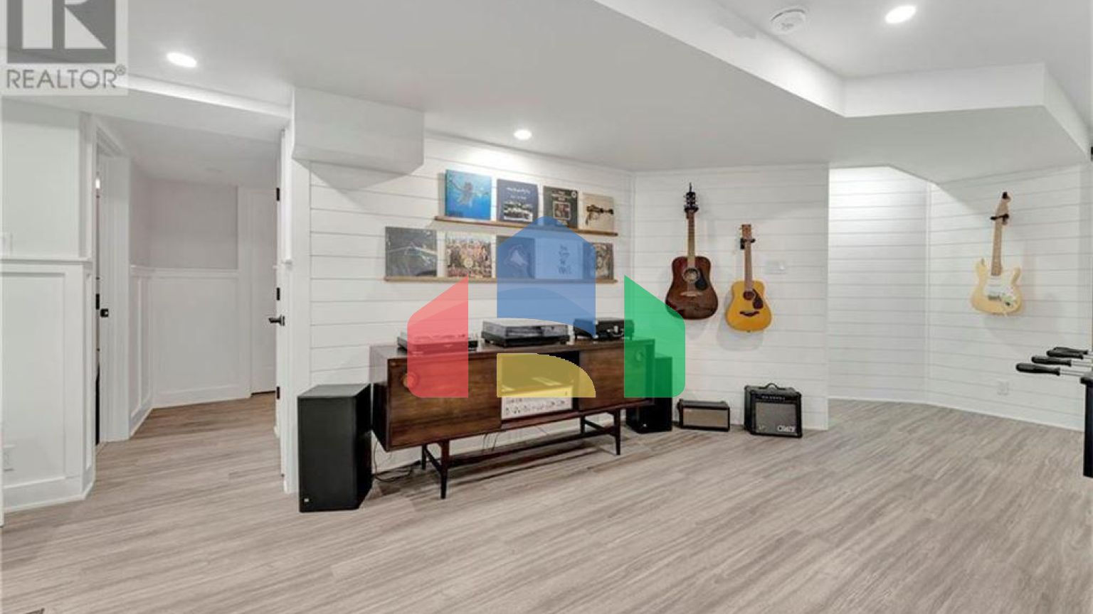 Residential - Single Family Home - North Dumfries, Canada - Canada