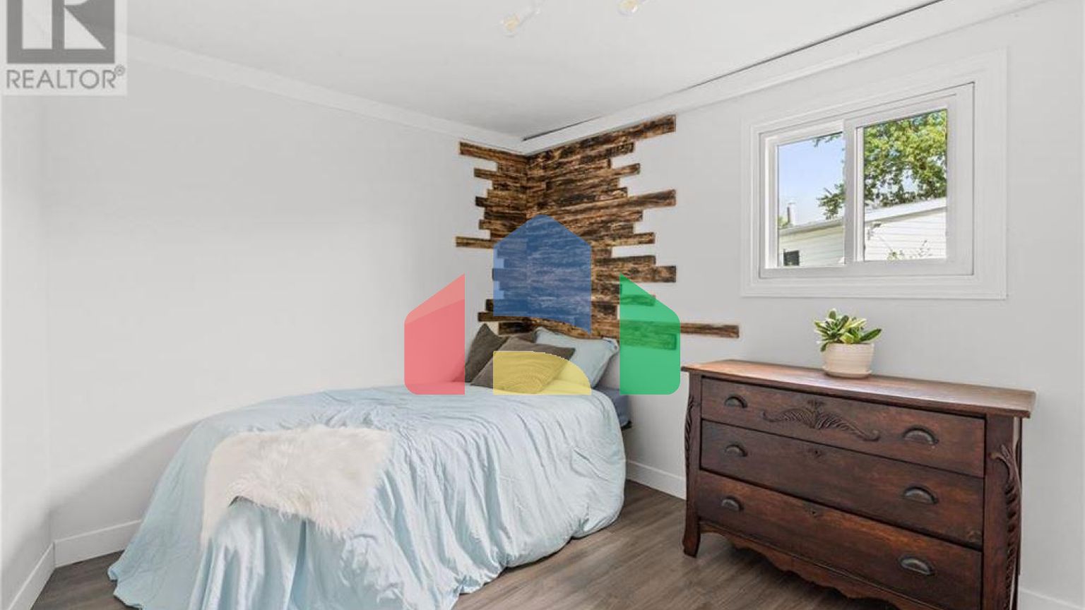 Residential - Single Family Home - McGregor, Canada - Canada