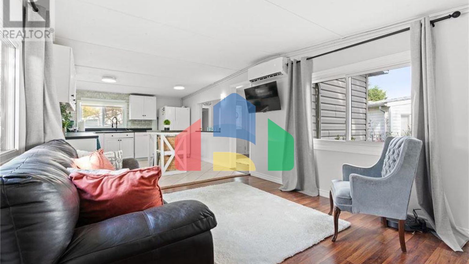 Residential - Single Family Home - McGregor, Canada - Canada