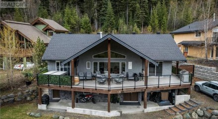 Residential - Single Family Home - Sun Peaks, Canada - Canada