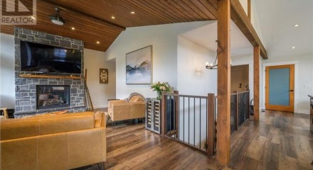 Residential - Single Family Home - Sun Peaks, Canada - Canada