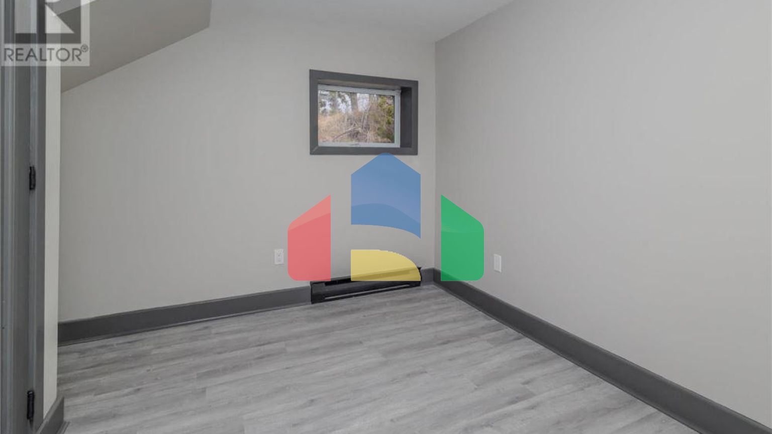 Residential - Single Family Home - Round Island, Canada - Canada