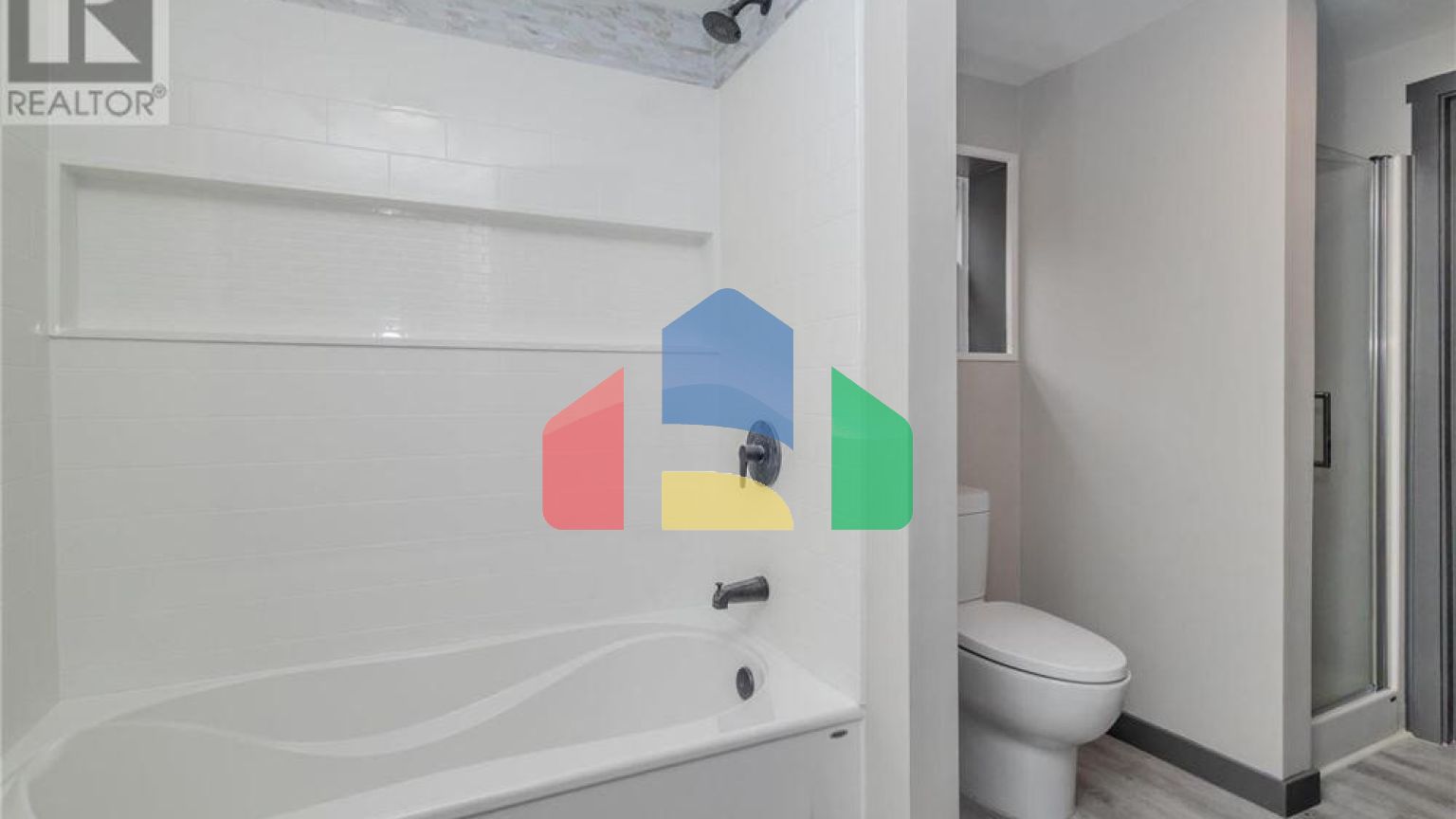 Residential - Single Family Home - Round Island, Canada - Canada