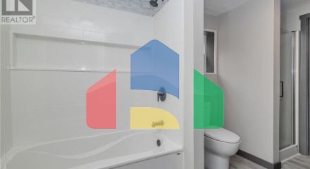 Residential - Single Family Home - Round Island, Canada - Canada