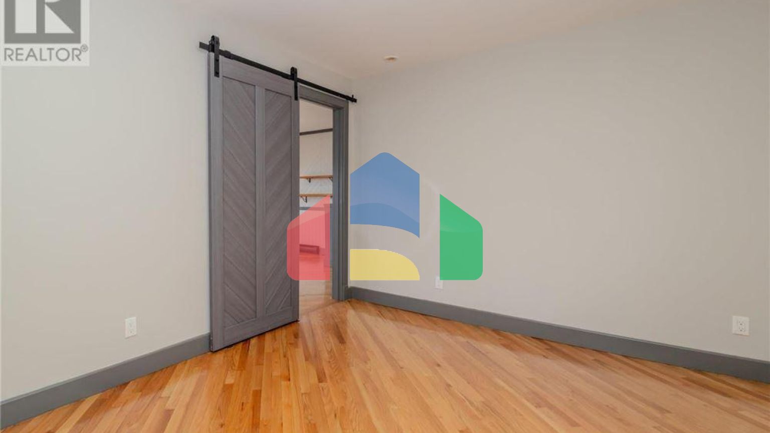 Residential - Single Family Home - Round Island, Canada - Canada