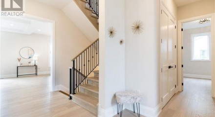 Residential - Single Family Home - Winona, Canada - Canada
