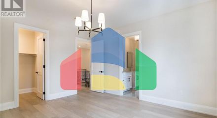 Residential - Single Family Home - Winona, Canada - Canada