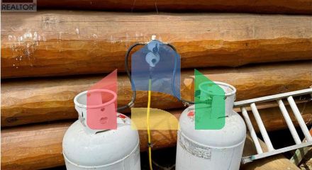 Residential - Single Family Home - Sicamous, Canada - Canada