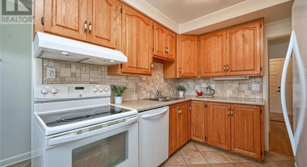 Residential - Single Family Home - Smiths Falls, Canada - Canada