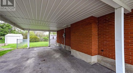 Residential - Single Family Home - Smiths Falls, Canada - Canada