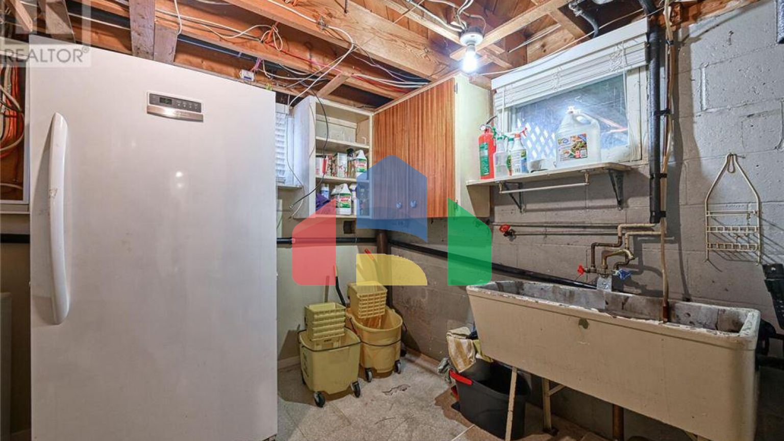 Residential - Single Family Home - Smiths Falls, Canada - Canada