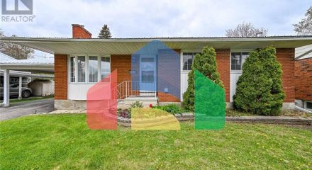 Residential - Single Family Home - Smiths Falls, Canada - Canada