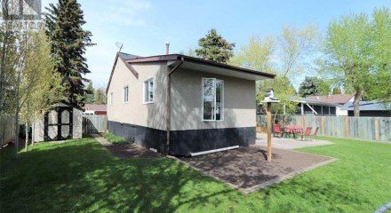Residential - Single Family Home - Ponoka, Canada - Canada