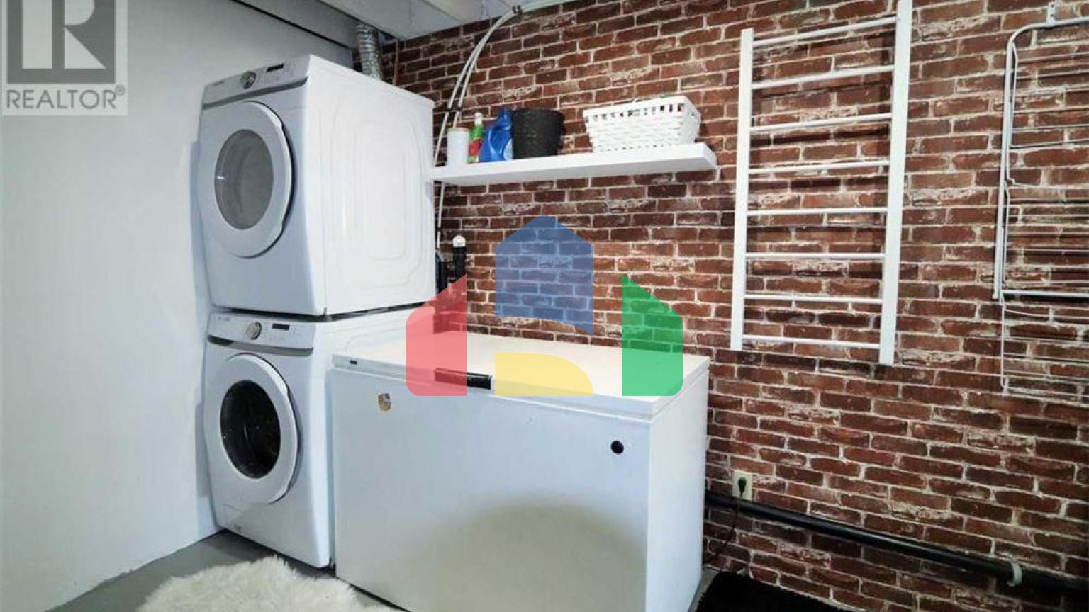 Residential - Single Family Home - Ponoka, Canada - Canada