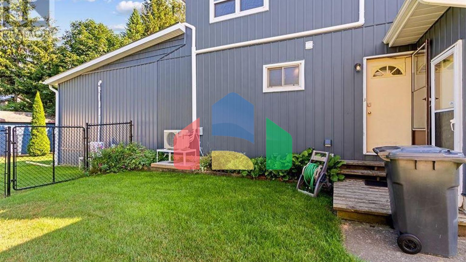 Residential - Single Family Home - Southampton, Canada - Canada