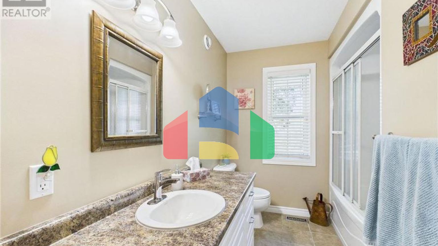 Residential - Single Family Home - Kincardine, Canada - Canada