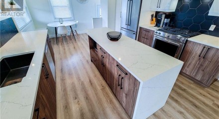 Residential - Single Family Home - Grimsby, Canada - Canada