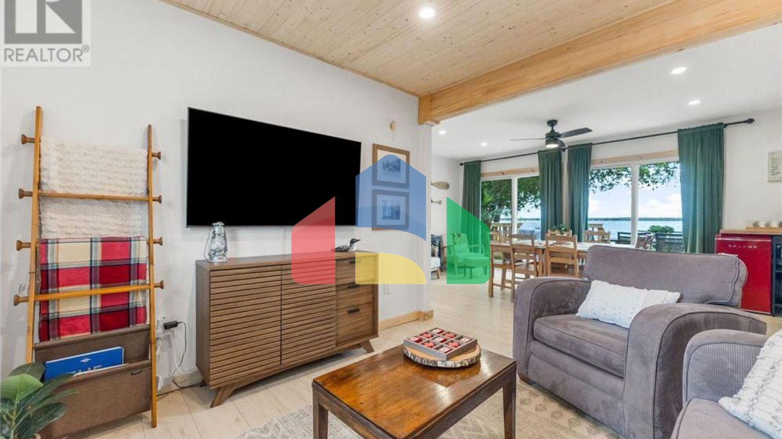 Residential - Single Family Home - Drummond, Canada - Canada