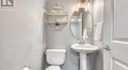 Residential - Condo/Apartment - Chestermere, Canada - Canada