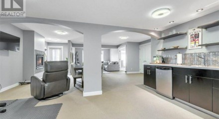Residential - Condo/Apartment - Chestermere, Canada - Canada