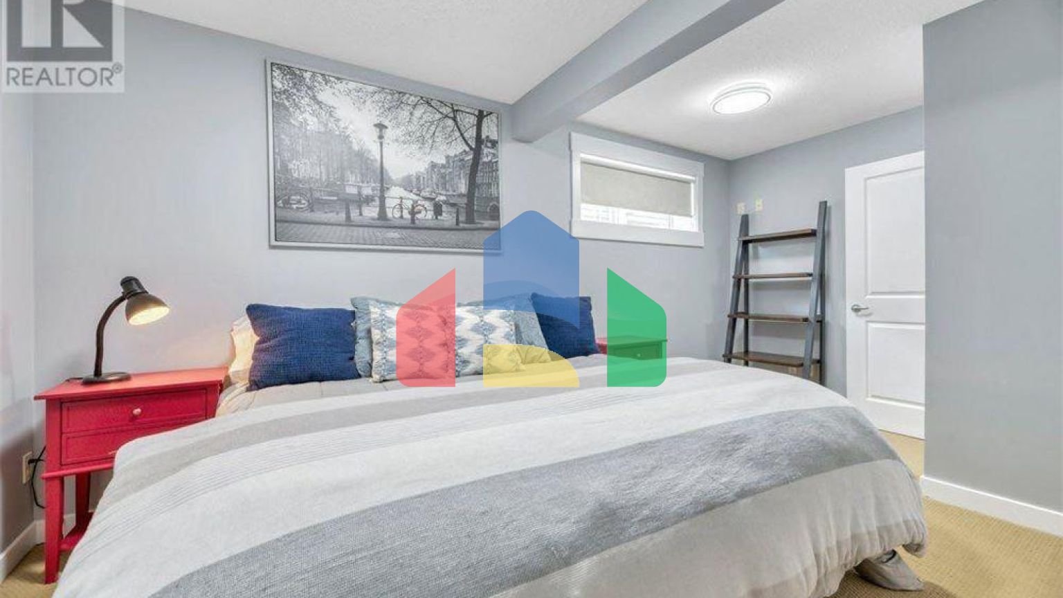 Residential - Condo/Apartment - Chestermere, Canada - Canada