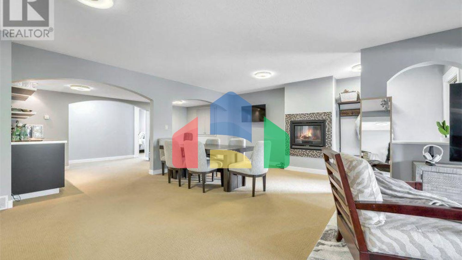 Residential - Condo/Apartment - Chestermere, Canada - Canada