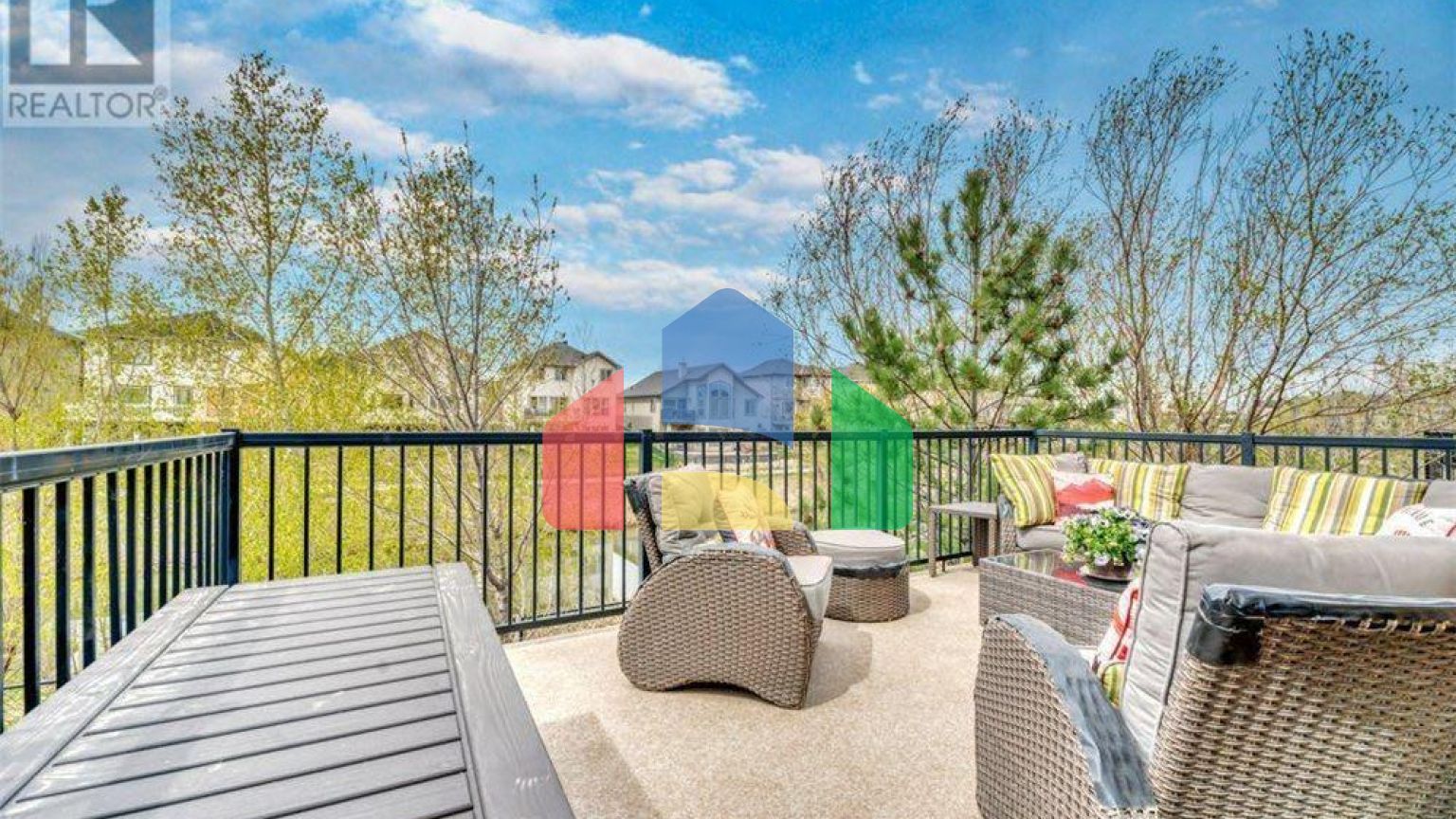 Residential - Condo/Apartment - Chestermere, Canada - Canada