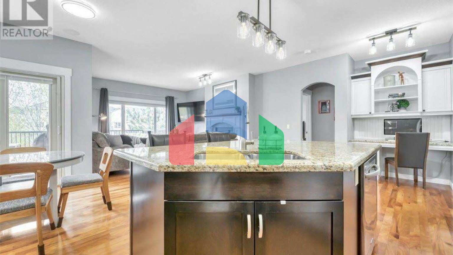 Residential - Condo/Apartment - Chestermere, Canada - Canada