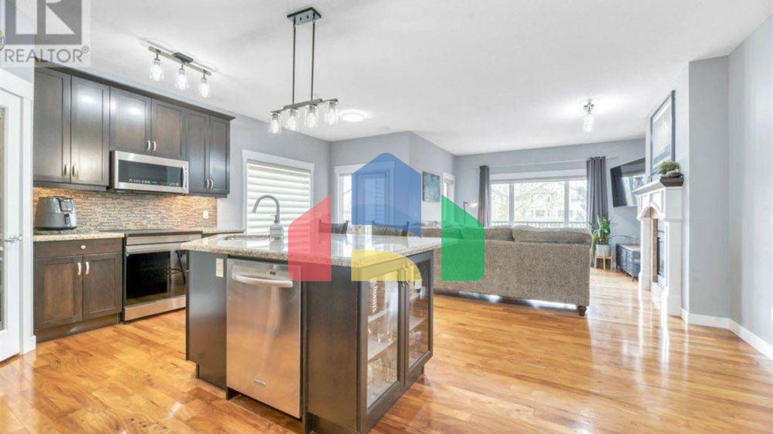 Residential - Condo/Apartment - Chestermere, Canada - Canada