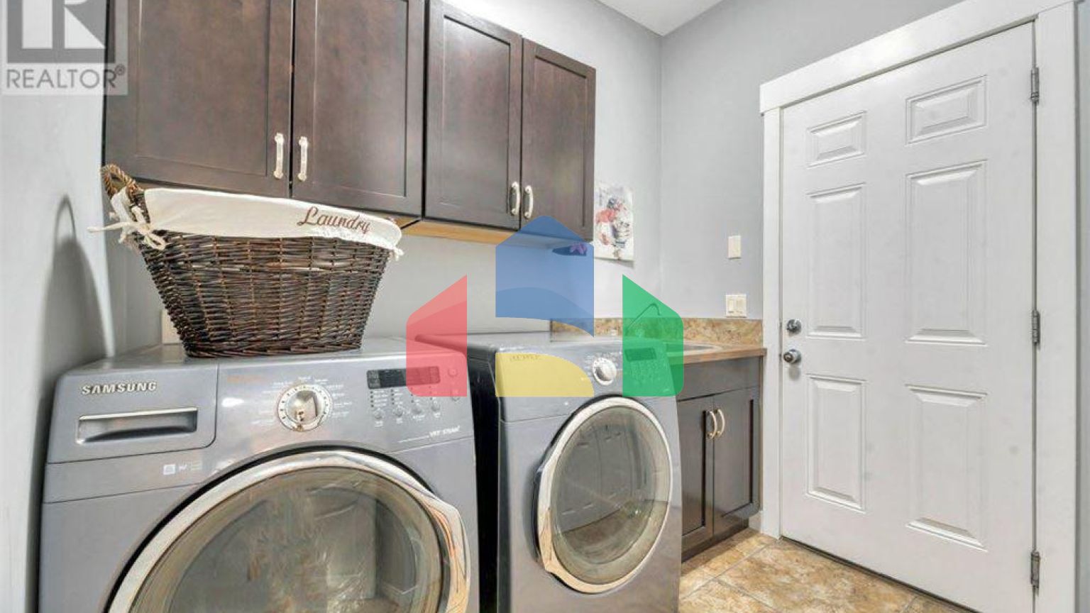 Residential - Condo/Apartment - Chestermere, Canada - Canada