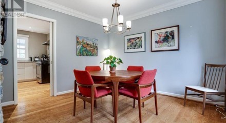 Residential - Single Family Home - Dundas, Canada - Canada