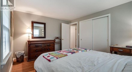 Residential - Single Family Home - Dundas, Canada - Canada