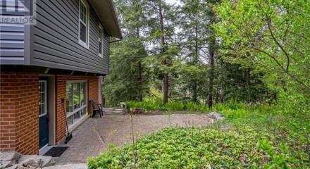 Residential - Single Family Home - Dundas, Canada - Canada
