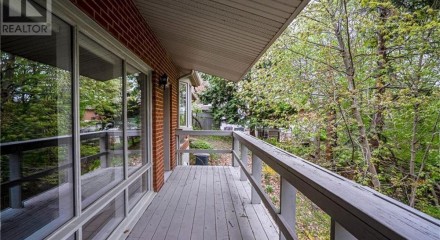 Residential - Single Family Home - Dundas, Canada - Canada