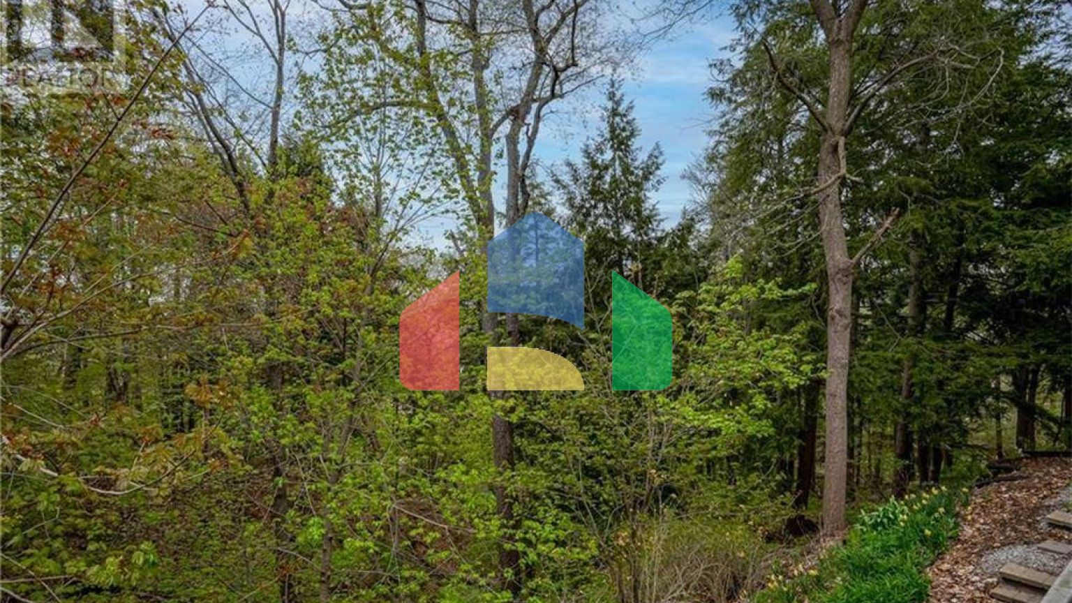 Residential - Single Family Home - Dundas, Canada - Canada