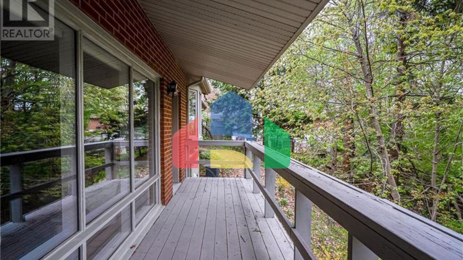 Residential - Single Family Home - Dundas, Canada - Canada