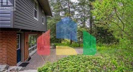 Residential - Single Family Home - Dundas, Canada - Canada