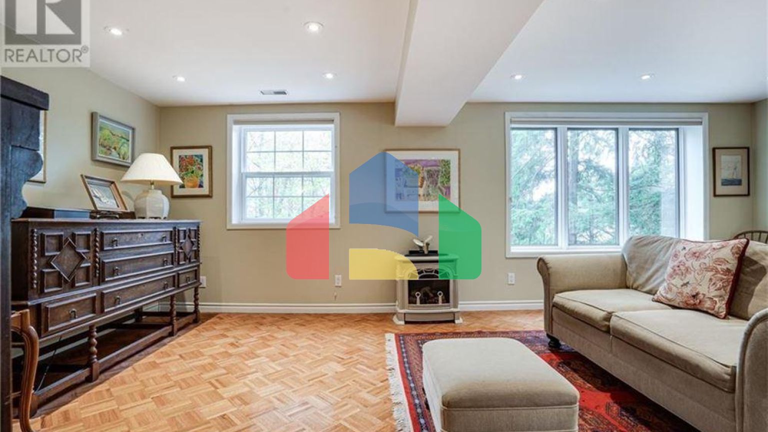 Residential - Single Family Home - Dundas, Canada - Canada