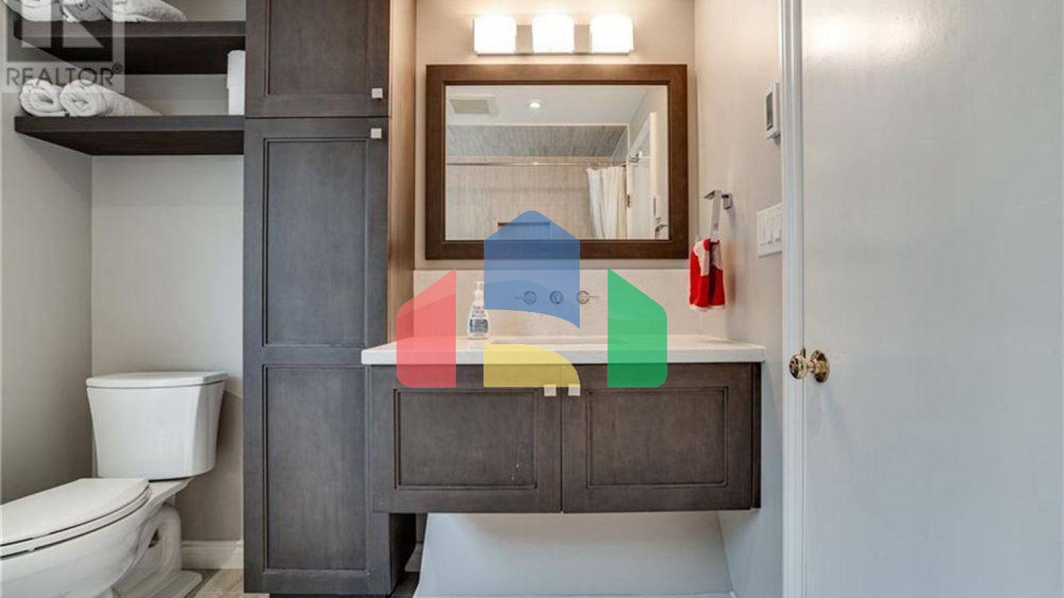 Residential - Single Family Home - Dundas, Canada - Canada